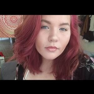 Meet your Posher, Ayla